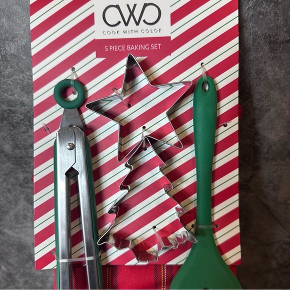 CWC Cook With Color Happy Holidays 5pc Baking Set - Picture 2 of 9